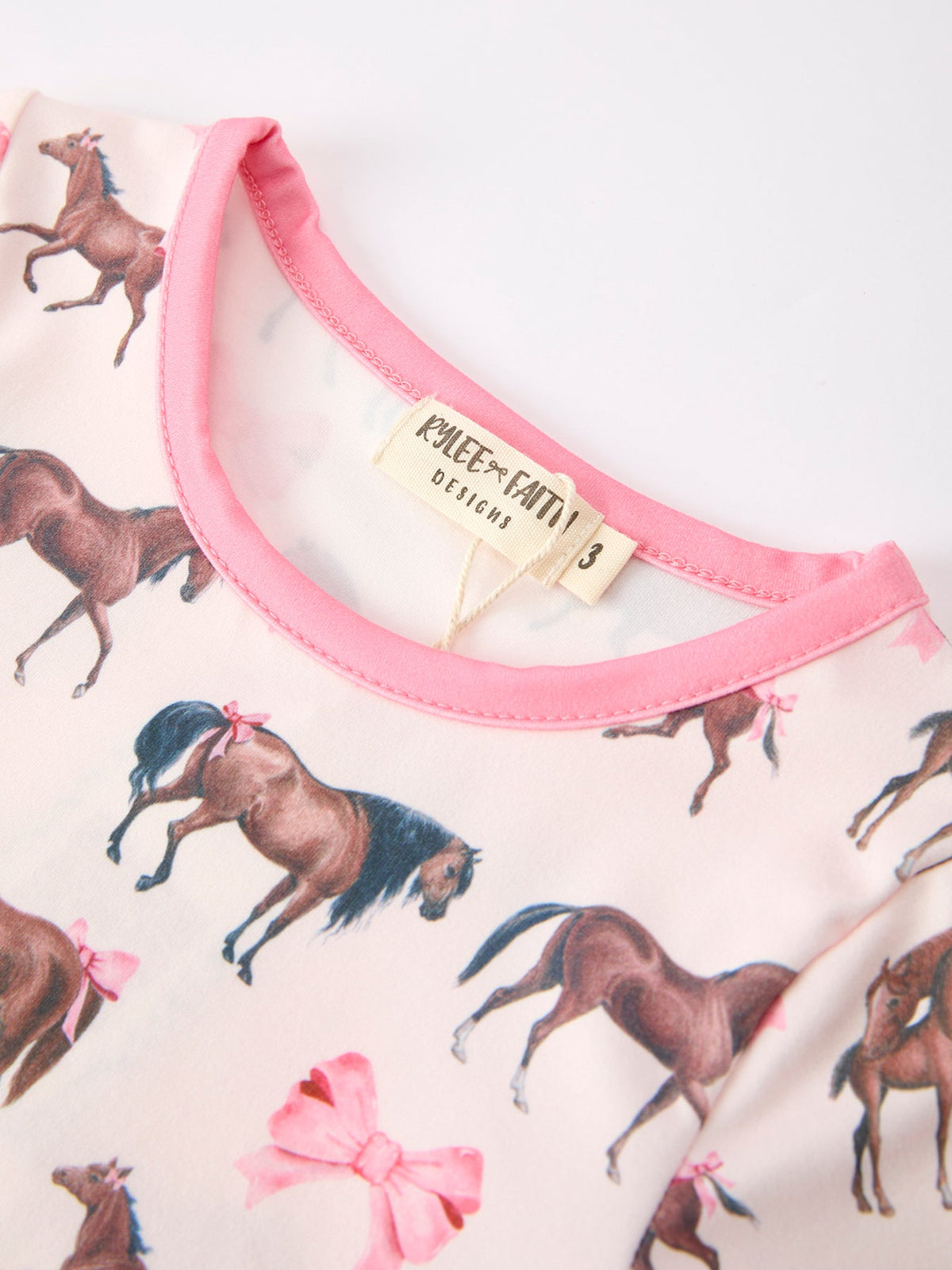 Three Little Tots Girls Western Horse Bow Pajamas Set Print, alternate angle