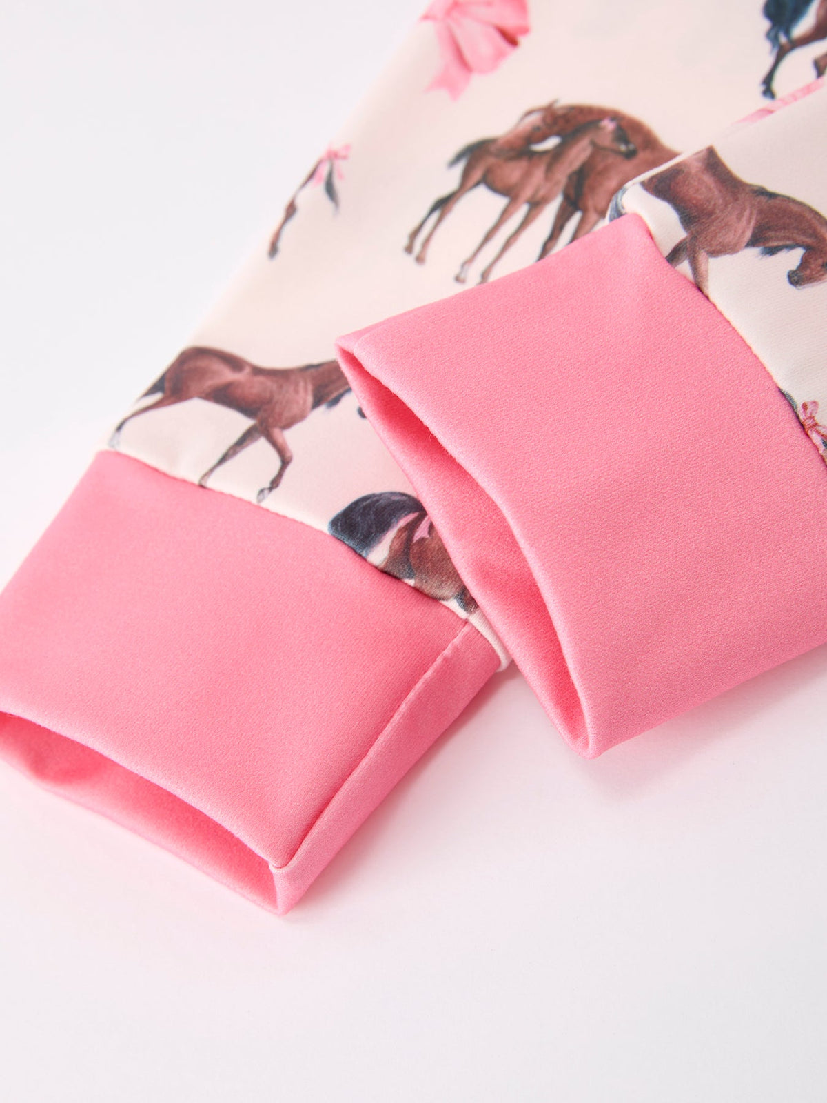 Three Little Tots Girls Western Horse Bow Pajamas Set Print, extra product detail