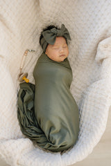 Three Little Tots Olive Bamboo Stretch Swaddle, extra product detail