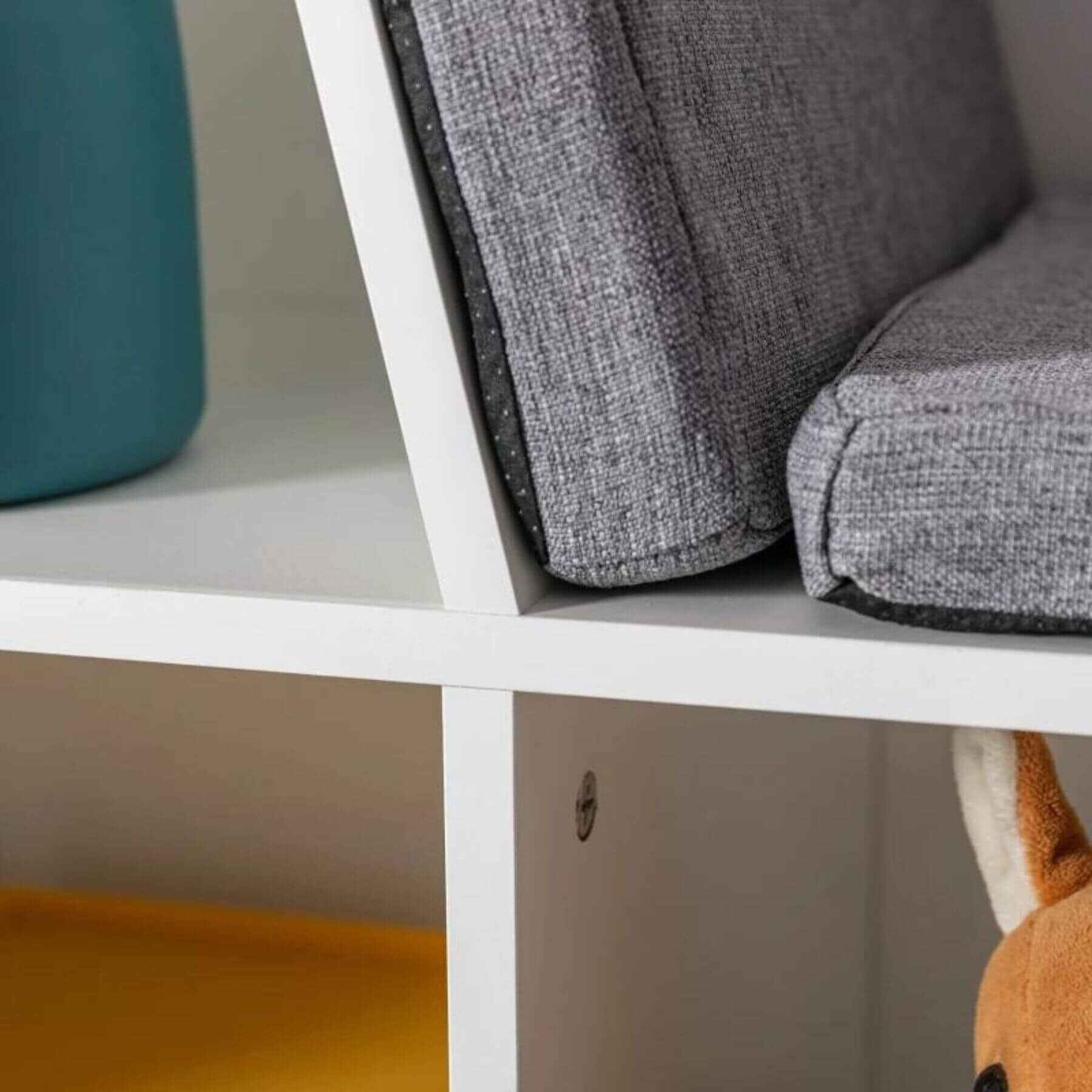 HOMCOM 6-Cubby Kids Bookcase with Reading Nook and Cushion, White