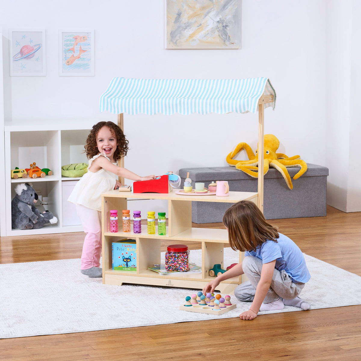 Three Little Tots Holly Wooden Market Stand Kids' Pretend Play Shop and Display Shelf, supplementary photo