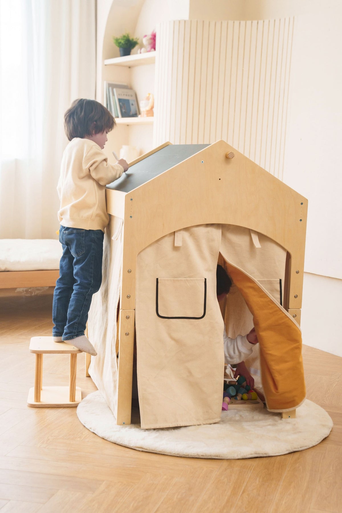 Three Little Tots Ash Tent and Desk Set