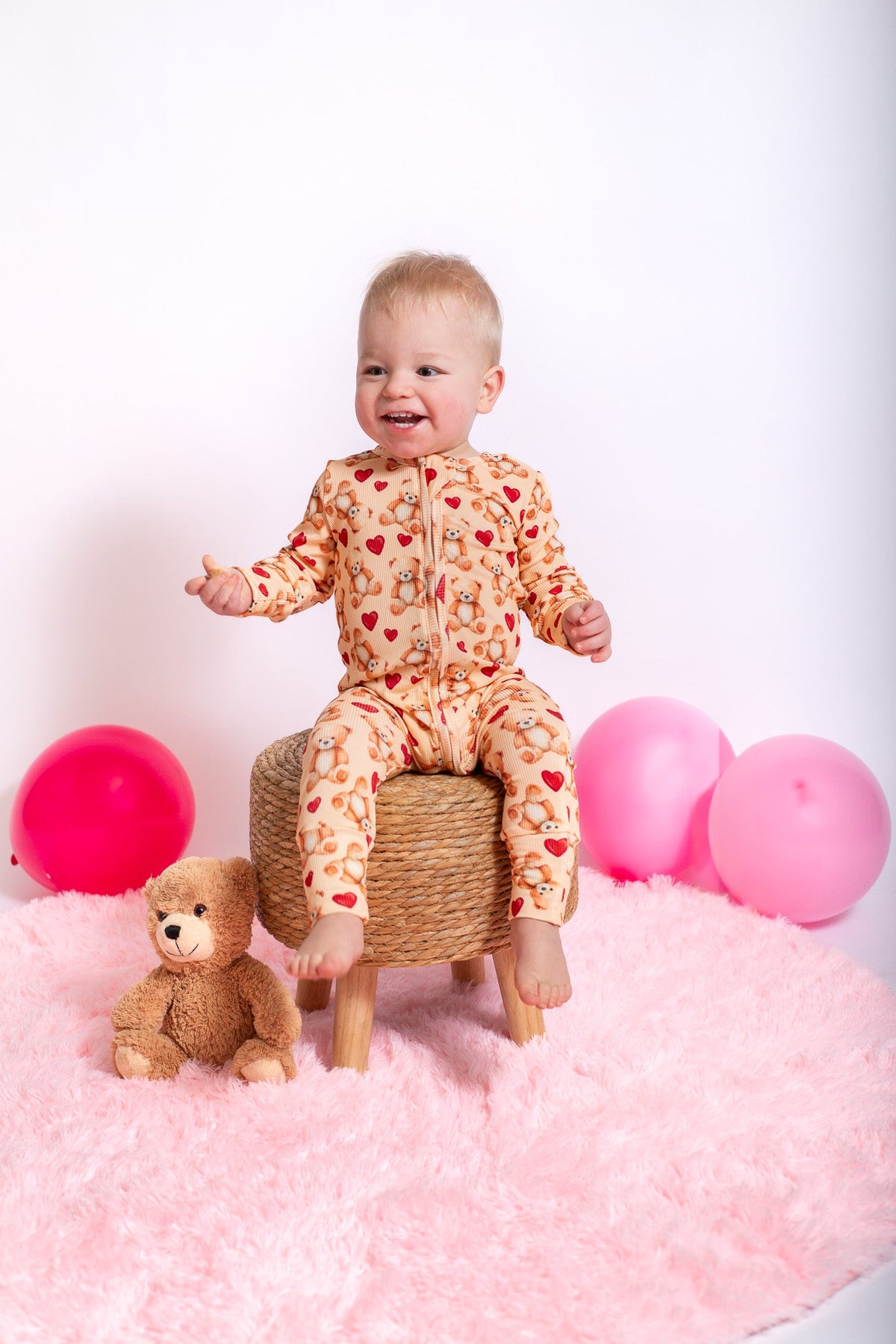 Three Little Tots Ribbed bamboo teddy heart zippy, supplementary photo