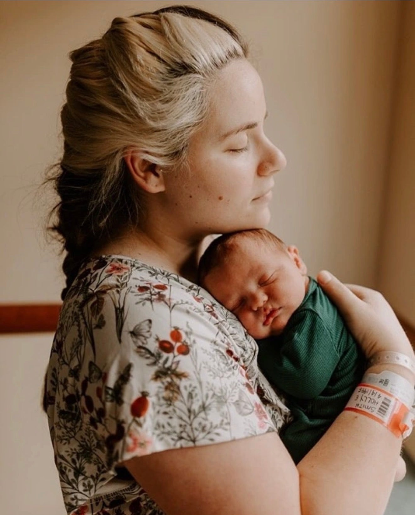 Floral Mommy & Me Matching Labor Gown and Newborn Knotted Baby Gown