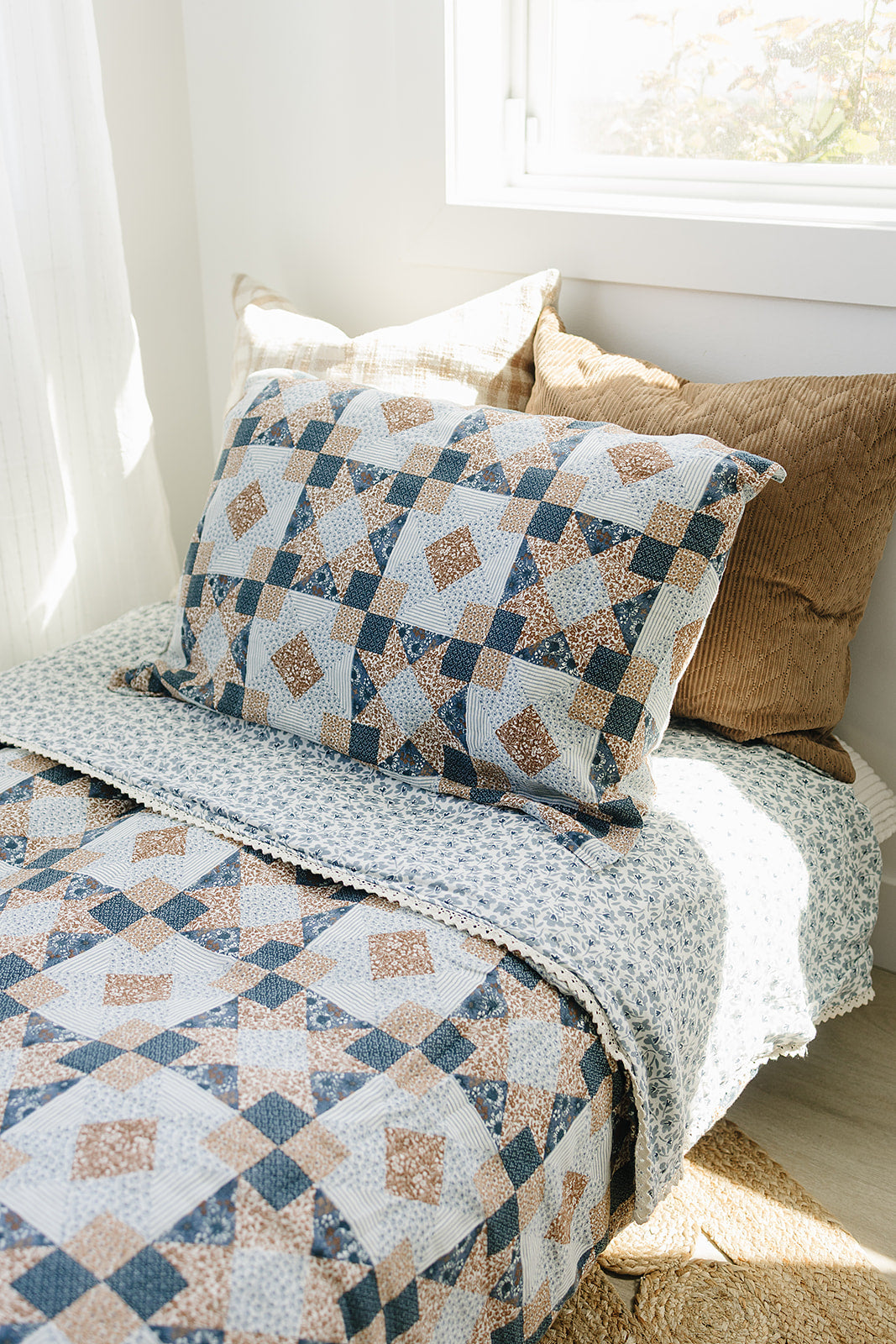 Patchwork Print + Blue Blossom Lace Twin Muslin Quilt