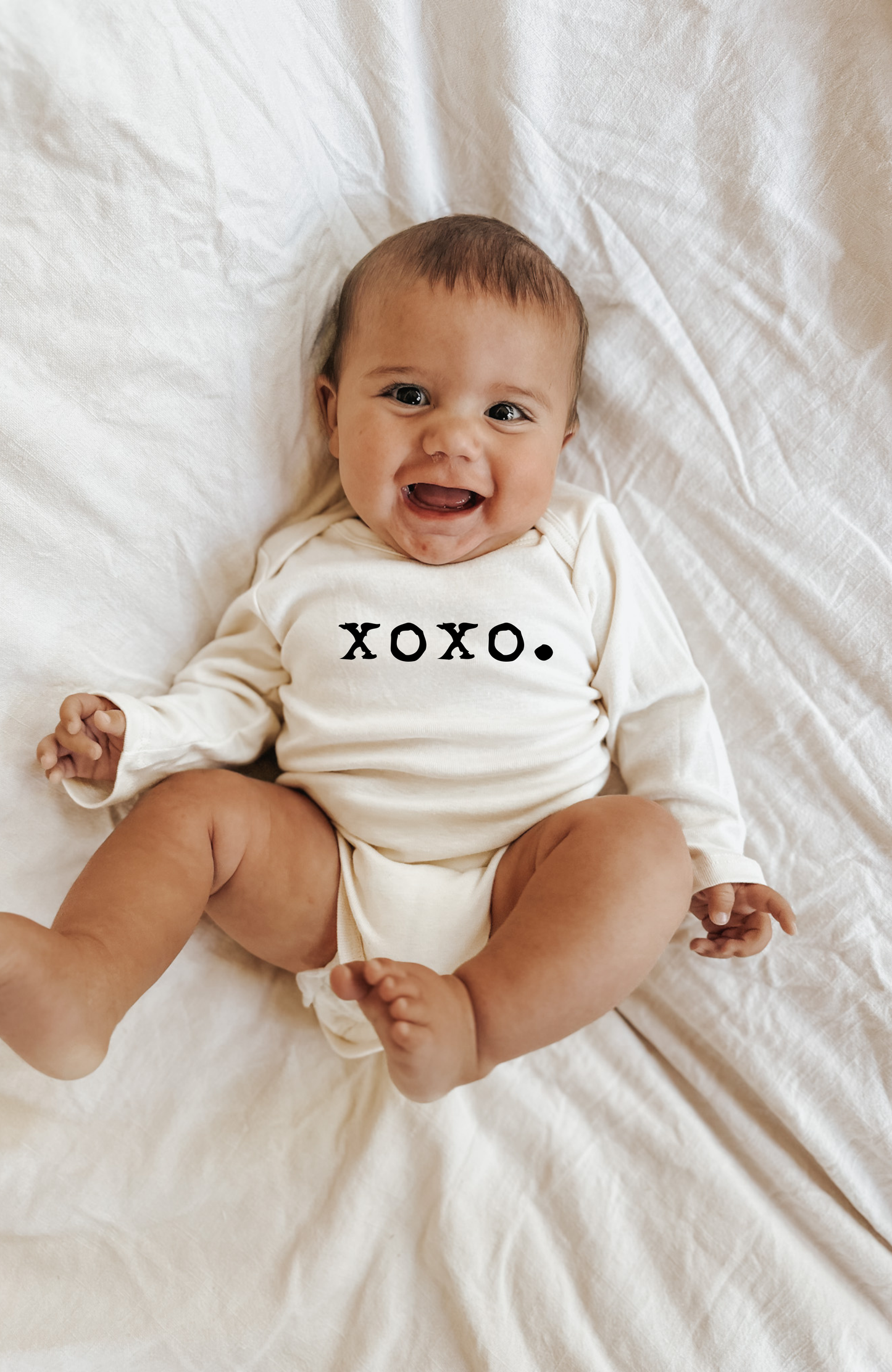 Three Little Tots Xoxo Organic Baby Bodysuit Long Sleeve, alternate angle