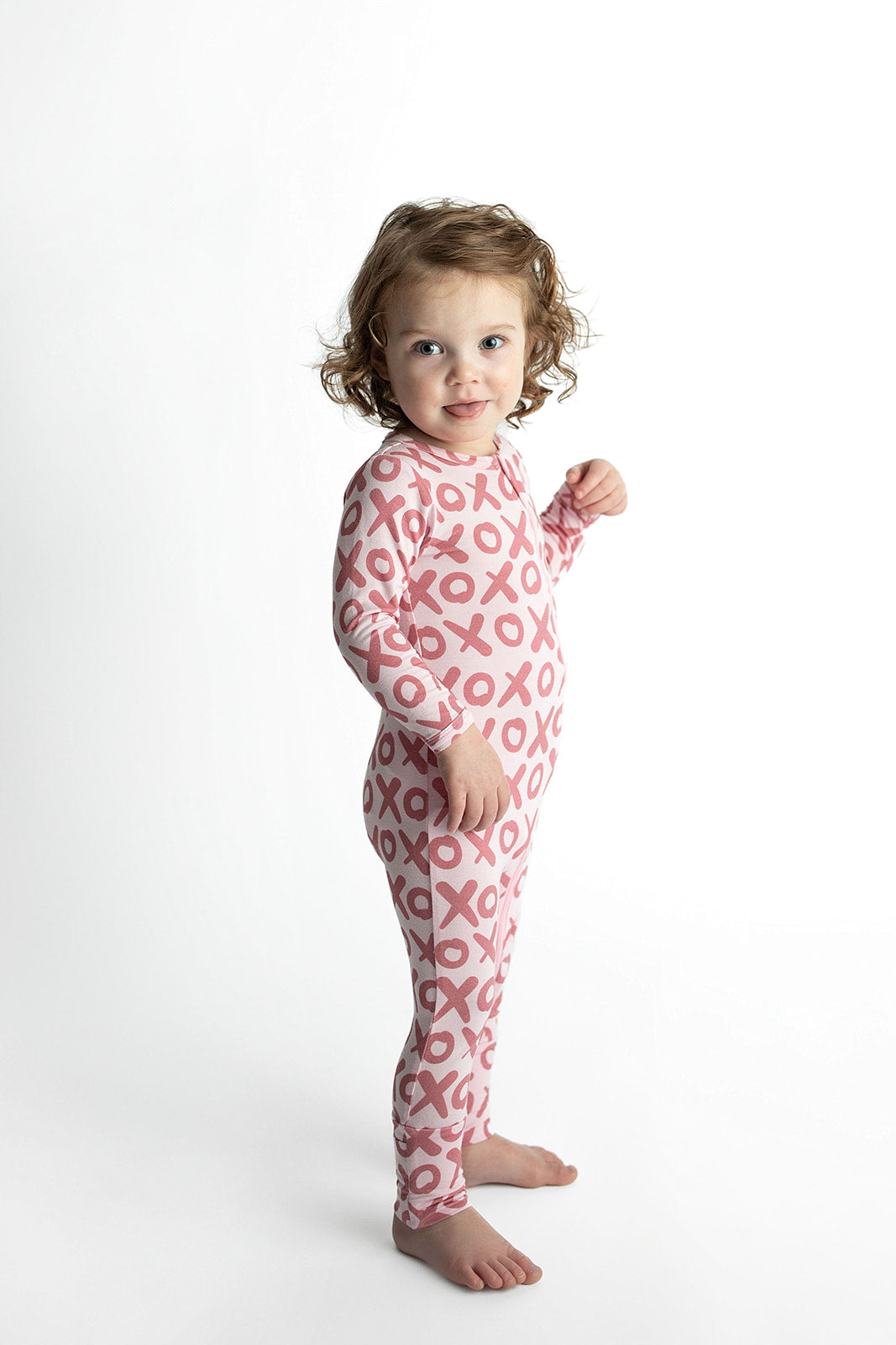 Three Little Tots Valentine's Day Xoxo Bamboo Newborn Zipper Pajamas Sleepers, supplementary photo