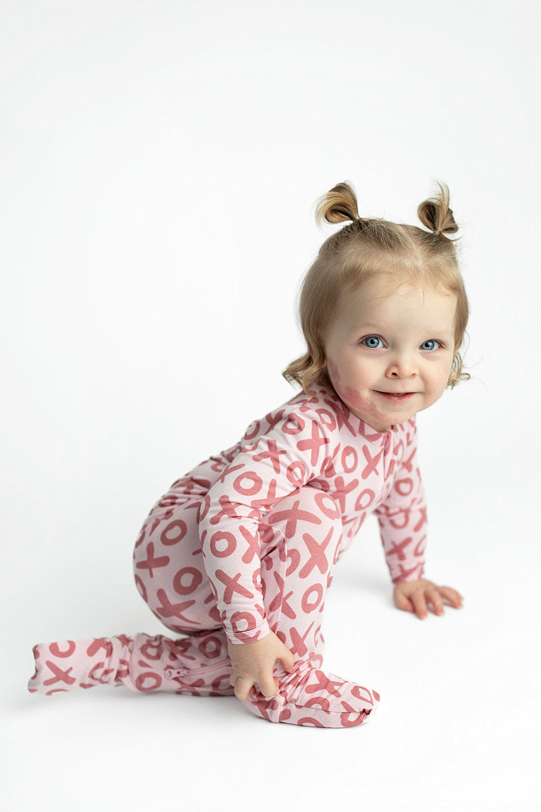 Three Little Tots Valentine's Day Xoxo Bamboo Newborn Zipper Pajamas Sleepers, seventh additional photo