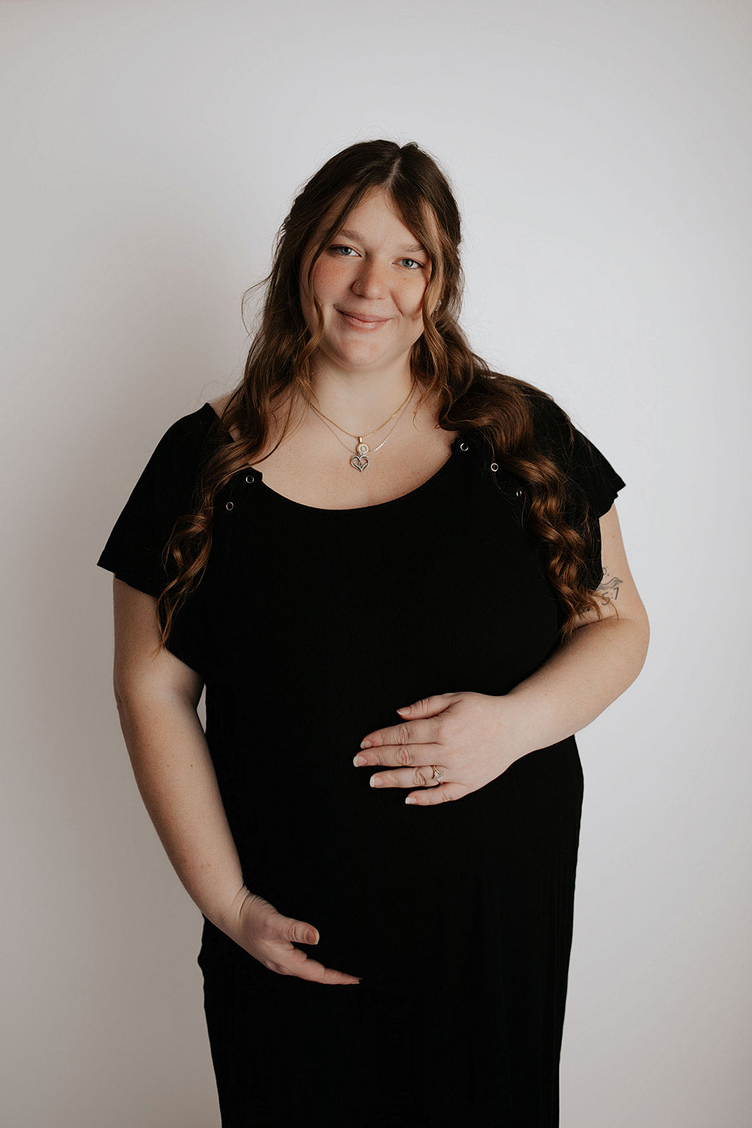 Three Little Tots Plus Size Ribbed Black Labor and Delivery Nursing Gown, alternate angle