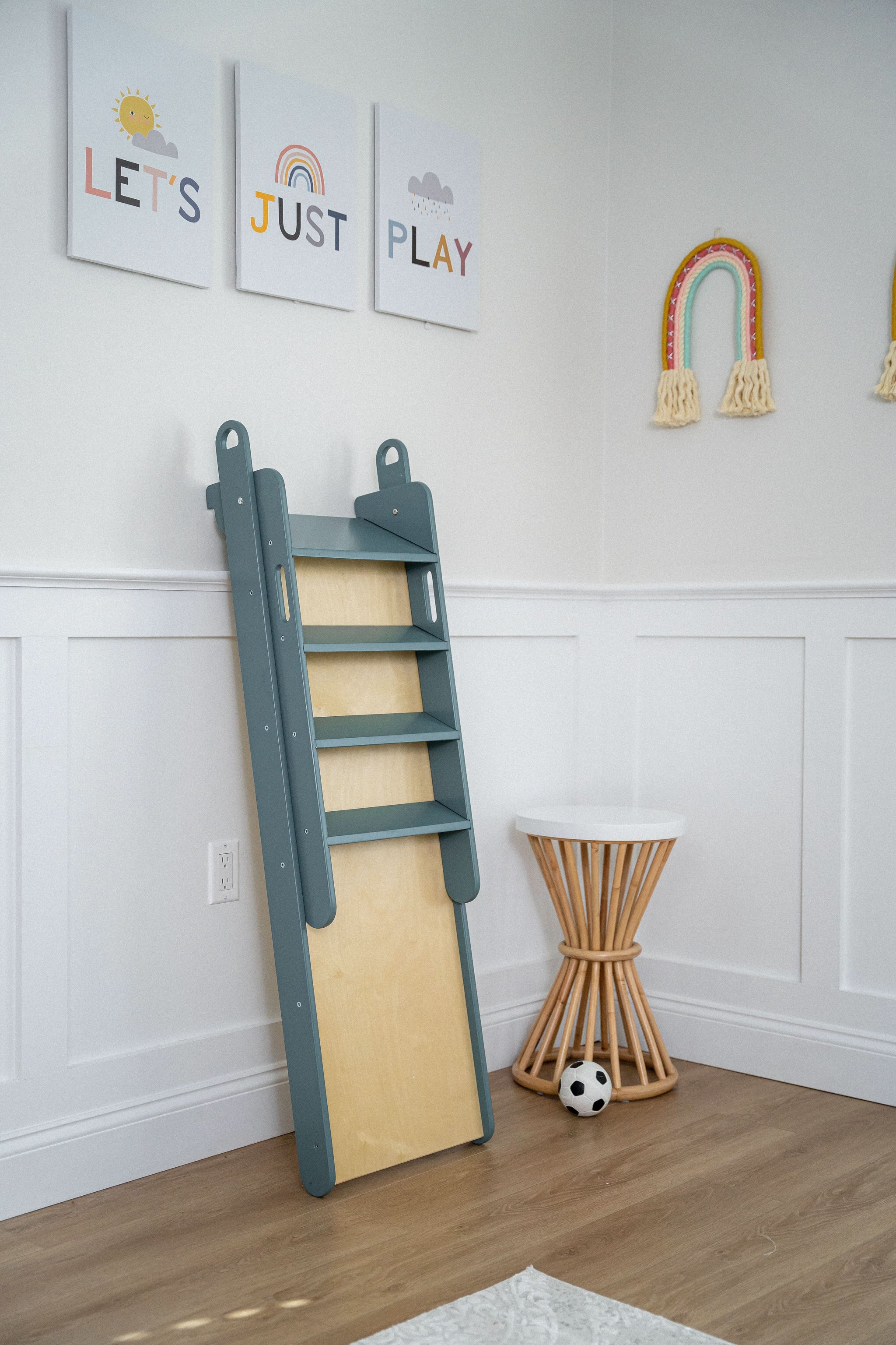 Three Little Tots Holland- Wooden Folding Slide, extra product detail