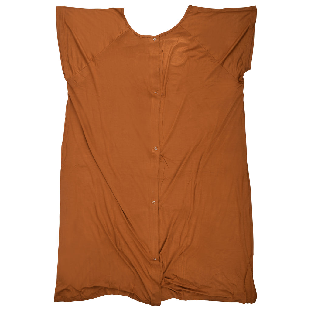 Say goodbye to old hospital gowns, hello to breathable, doctor-recommended labor and delivery comfort.