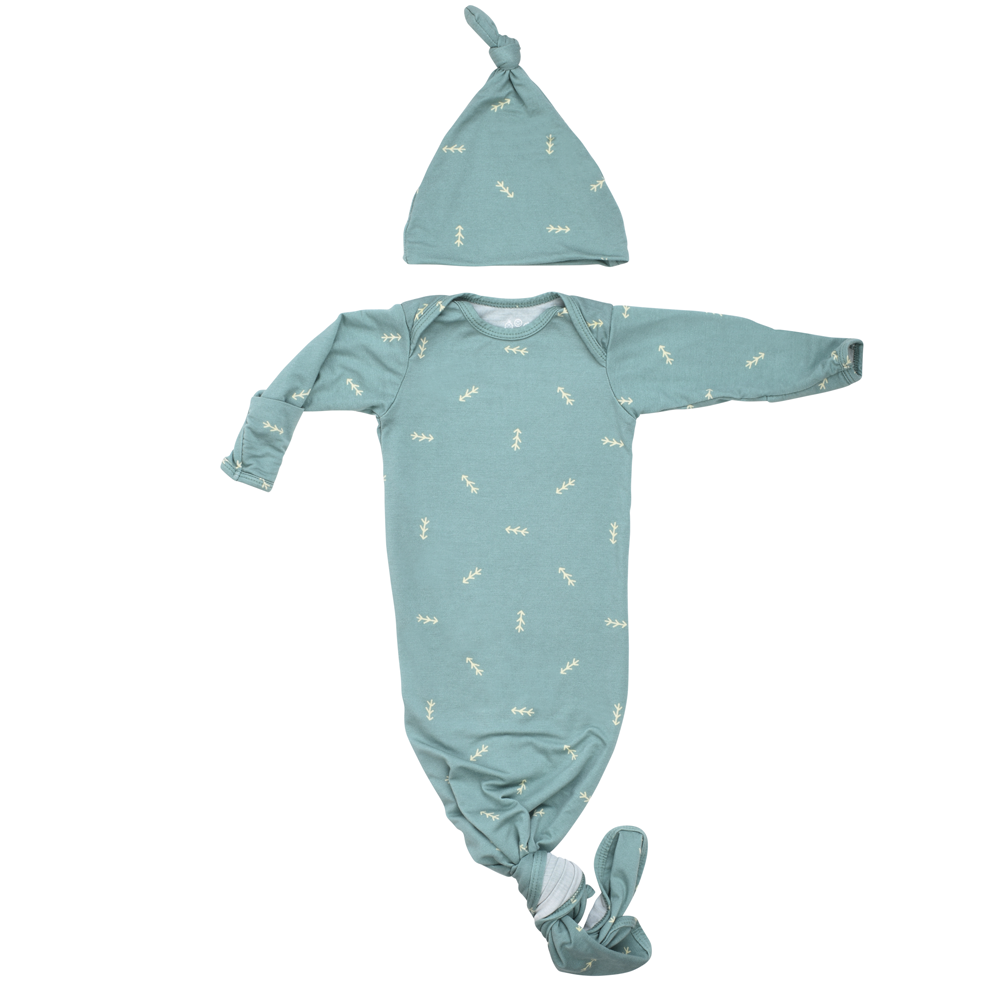 Three Little Tots Arrow Newborn Knotted Baby Gown with hat