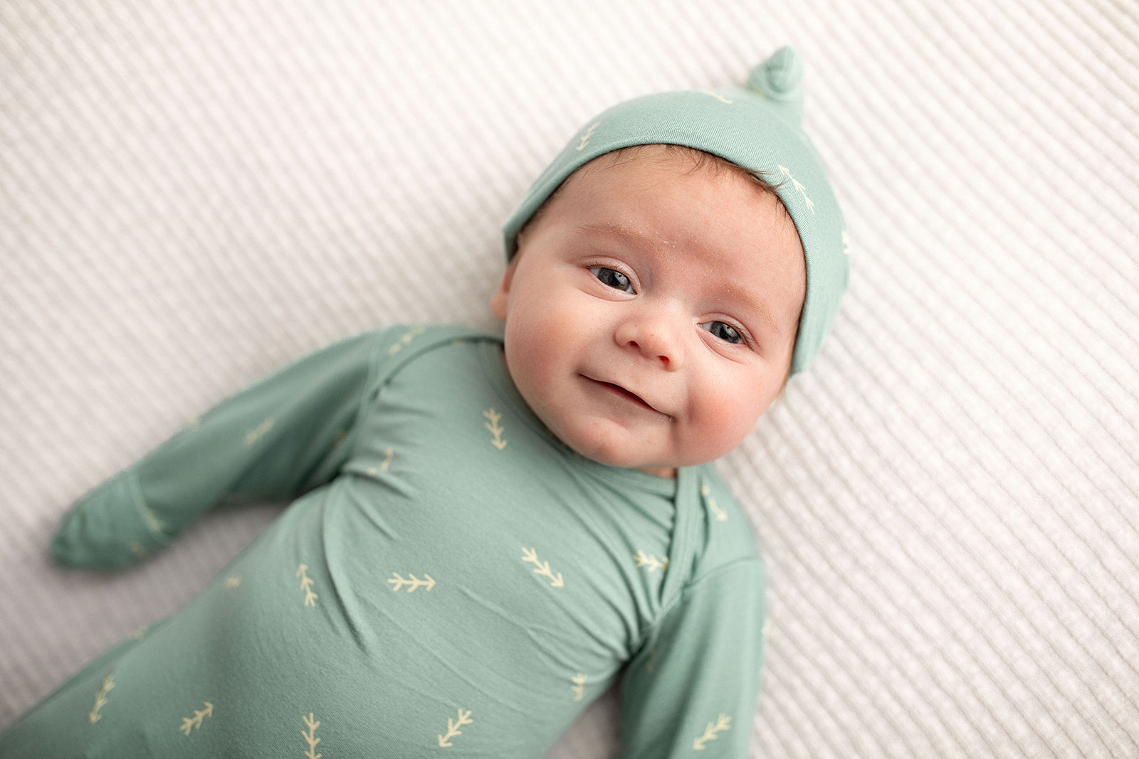 Three Little Tots Arrow Newborn Knotted Baby Gown with hat. Cute newborn photoshoot 