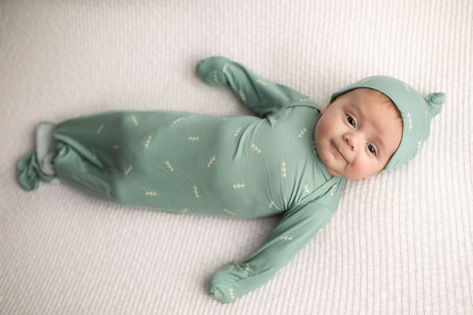 Three Little Tots Arrow Newborn Knotted Baby Gown with hat. Cute newborn boy baby photo with fold over mittens