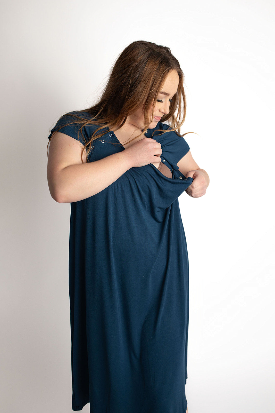 Three Little Tots Navy Blue Labor and delivery gown. The cutest softest Labor and delivery hospital gown. Snaps down the shoulder allow for you to pull up and down over IVs and for easy access to breastfeedV