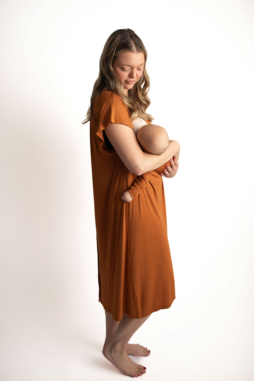 Three Little Tots Saddle Longhorn Orange Labor and delivery gown. The cutest softest Labor and delivery hospital gown. Snaps down the shoulder allow for you to pull up and down over IVs and for easy access to breastfeed