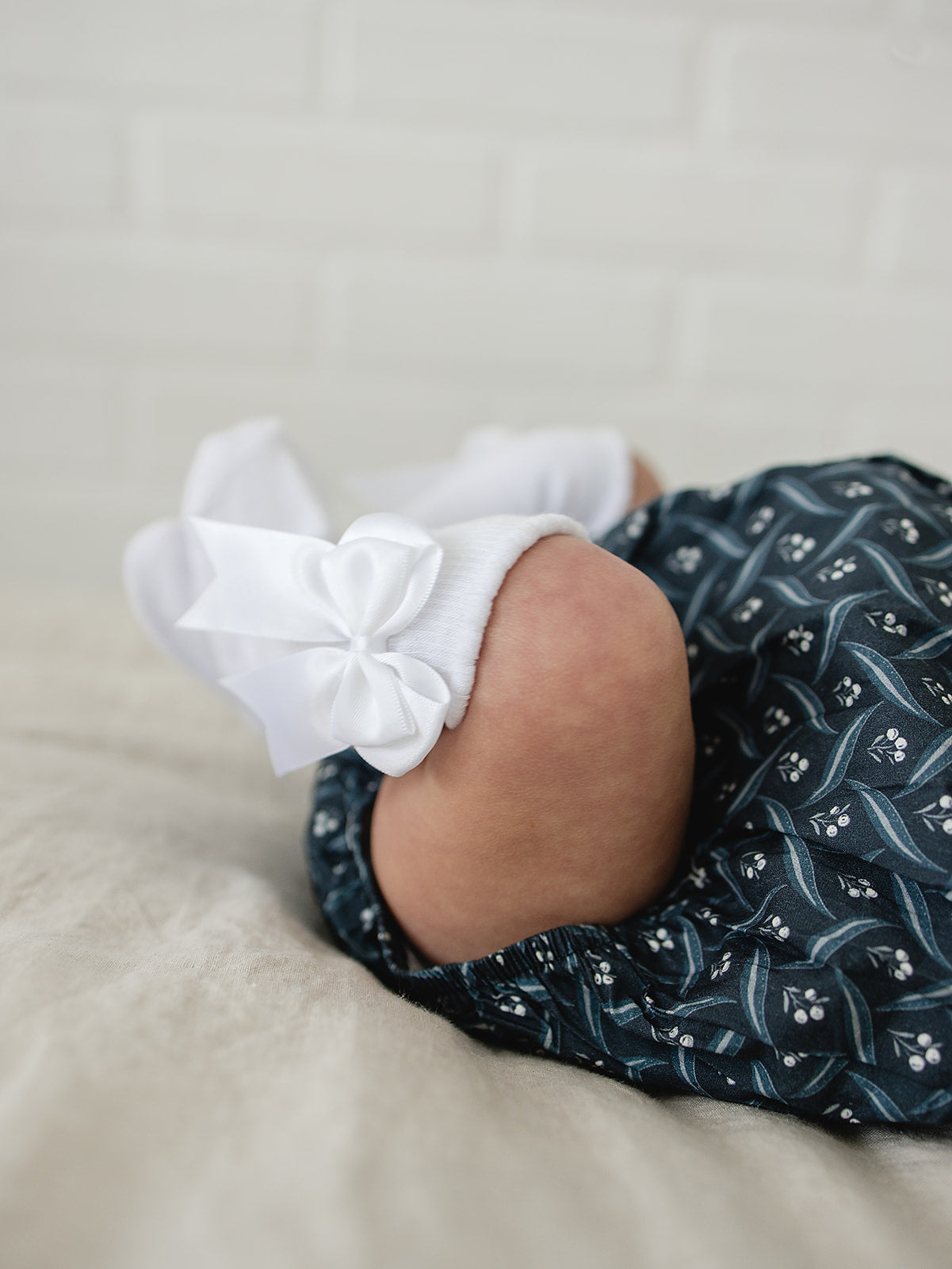 Three Little Tots Mebie High Rise Bow Socks, fourth additional photo
