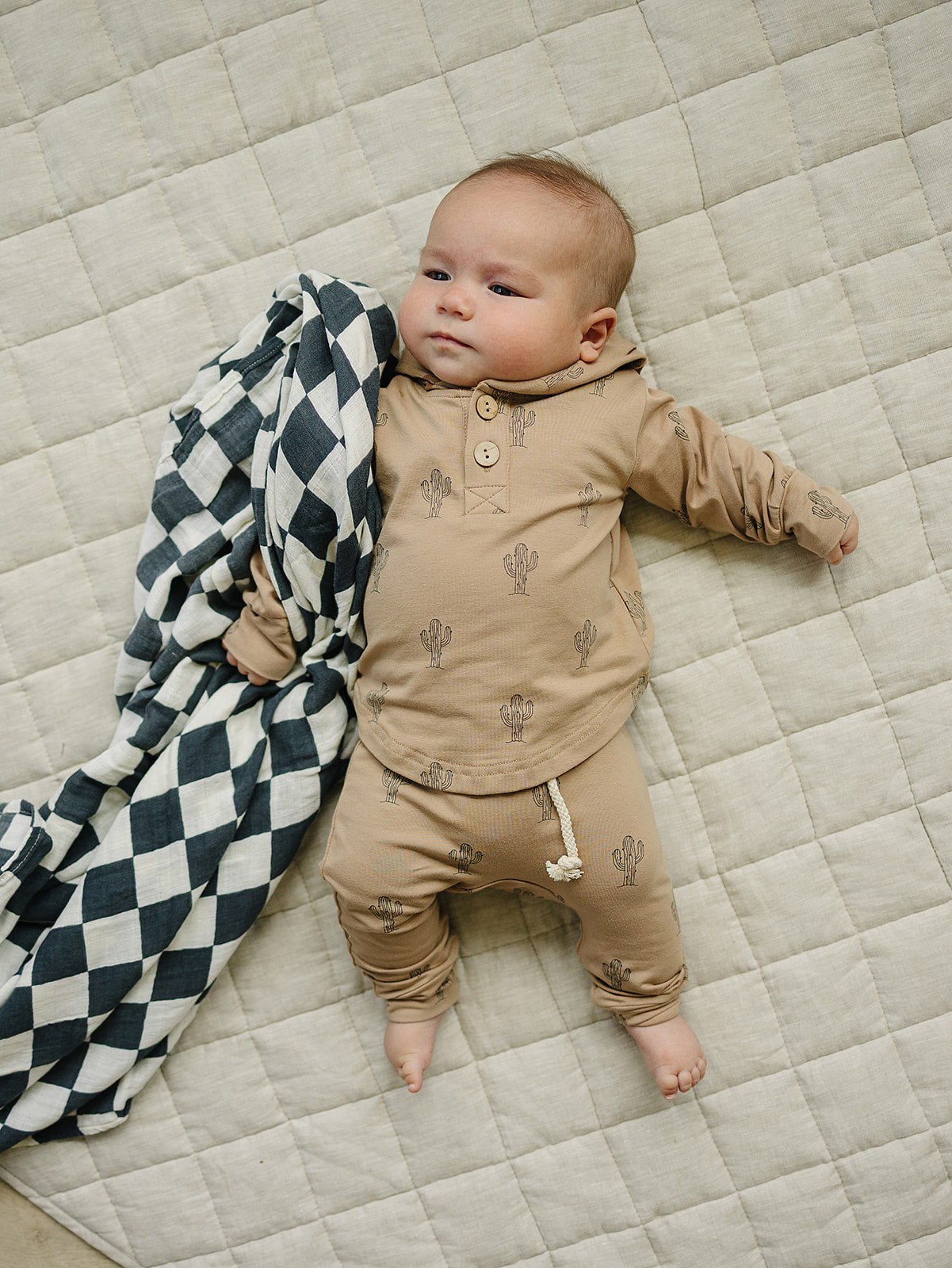 Three Little Tots Cactus Hooded Set, alternate angle