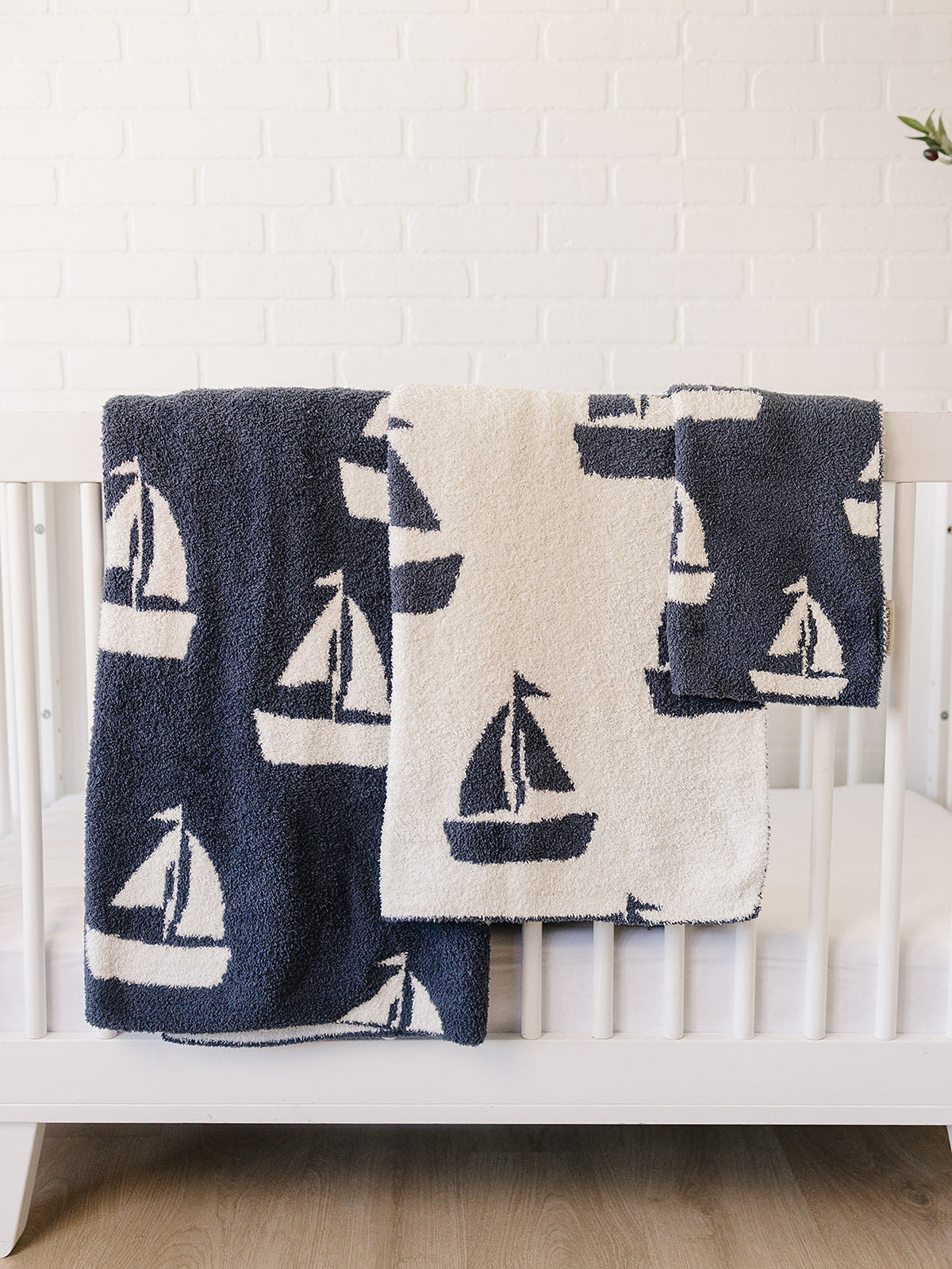 Three Little Tots Sailboat Plush Blanket, additional product photo
