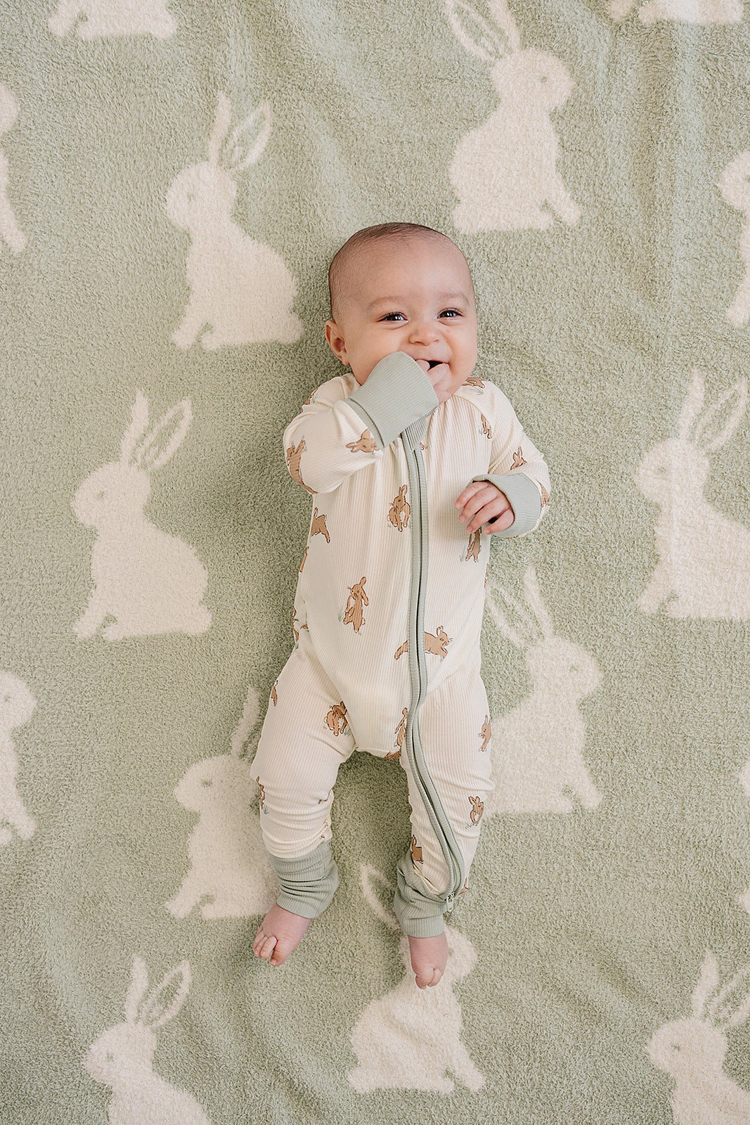Bunny Ribbed Bamboo Zipper