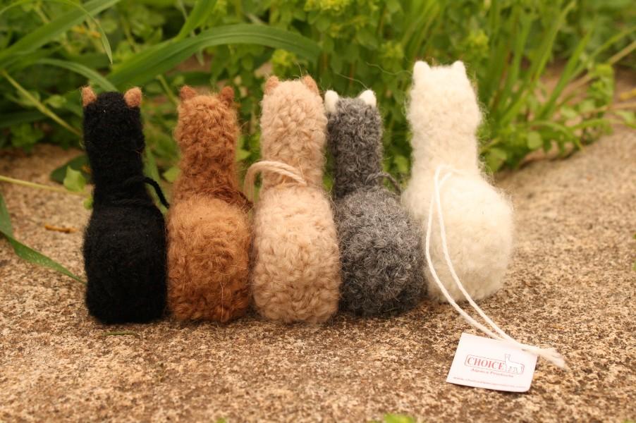 Three Little Tots Alpacadorable Hand Made Baby Alpaca Ornaments, extra product detail