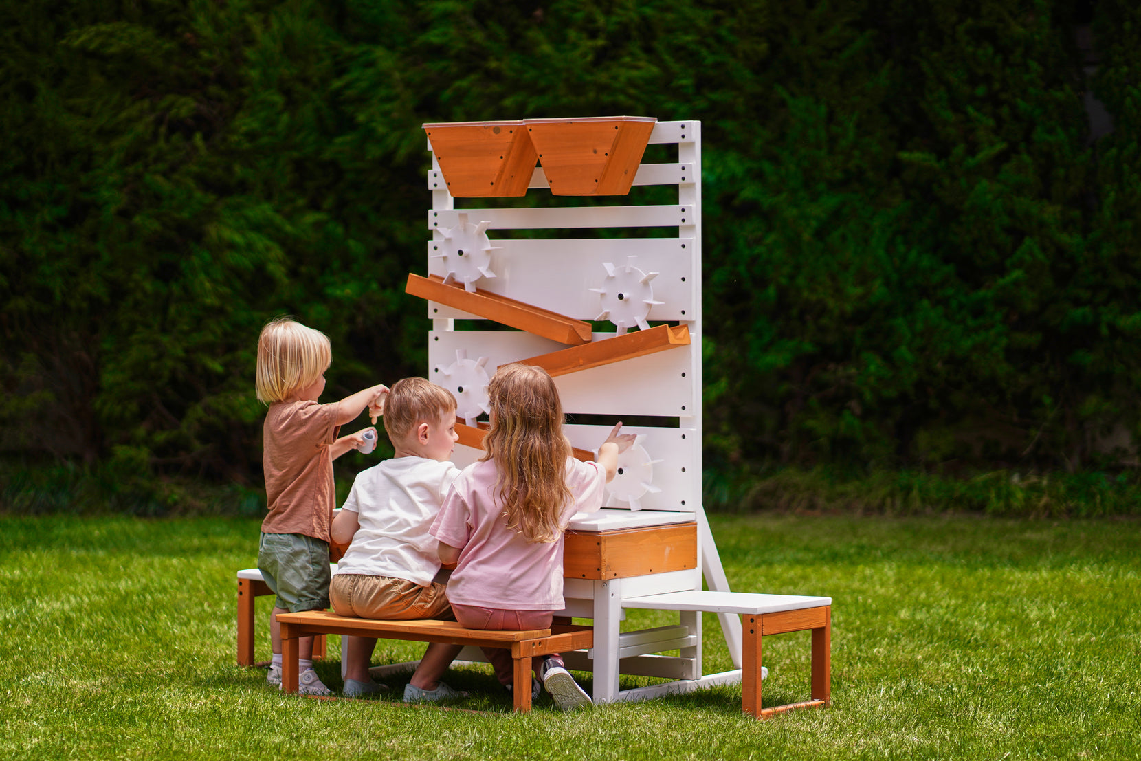 Avenlur Large Wooden Water Table – Multi-Level Sensory Play Station
