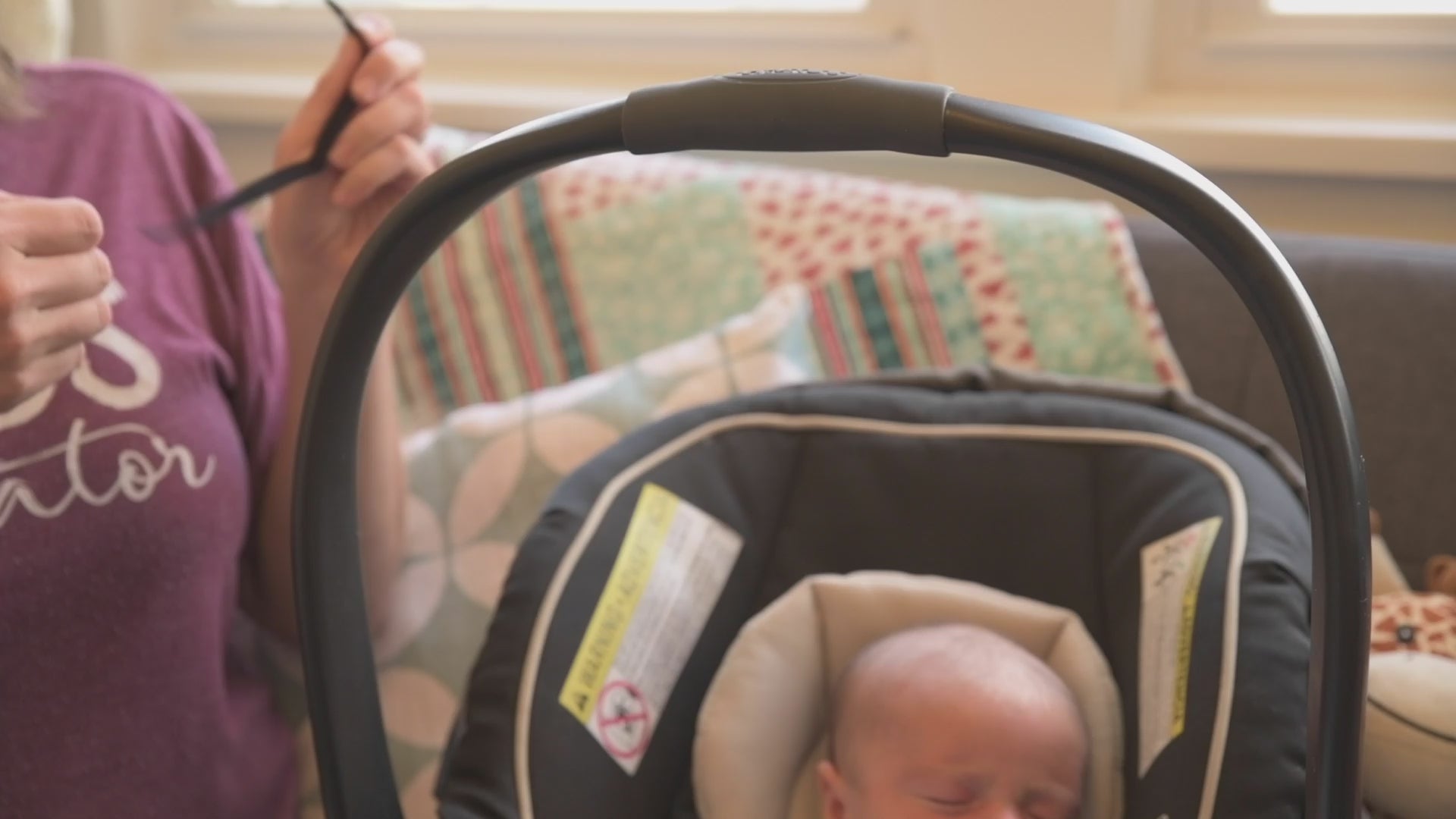 Ensure your baby’s safety and comfort with our polite, easy-to-clean Please Don’t Touch signs. Perfect for strollers, car seats, and more!