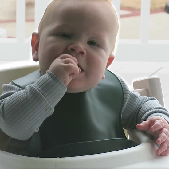 Designed in the USA, our food-grade silicone bibs with crumb catcher ensure comfort and cleanliness for your baby.