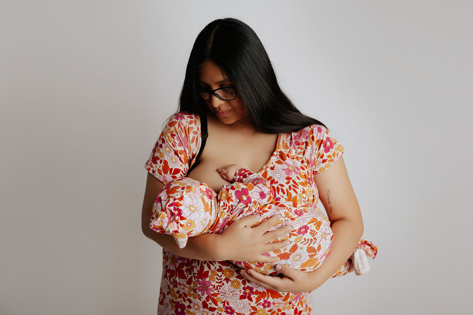 Breastfeeding made easy at night time with the Three Little Tots nightgown prefect for bedtime and labor. Matching soft knotted newborn baby gown.