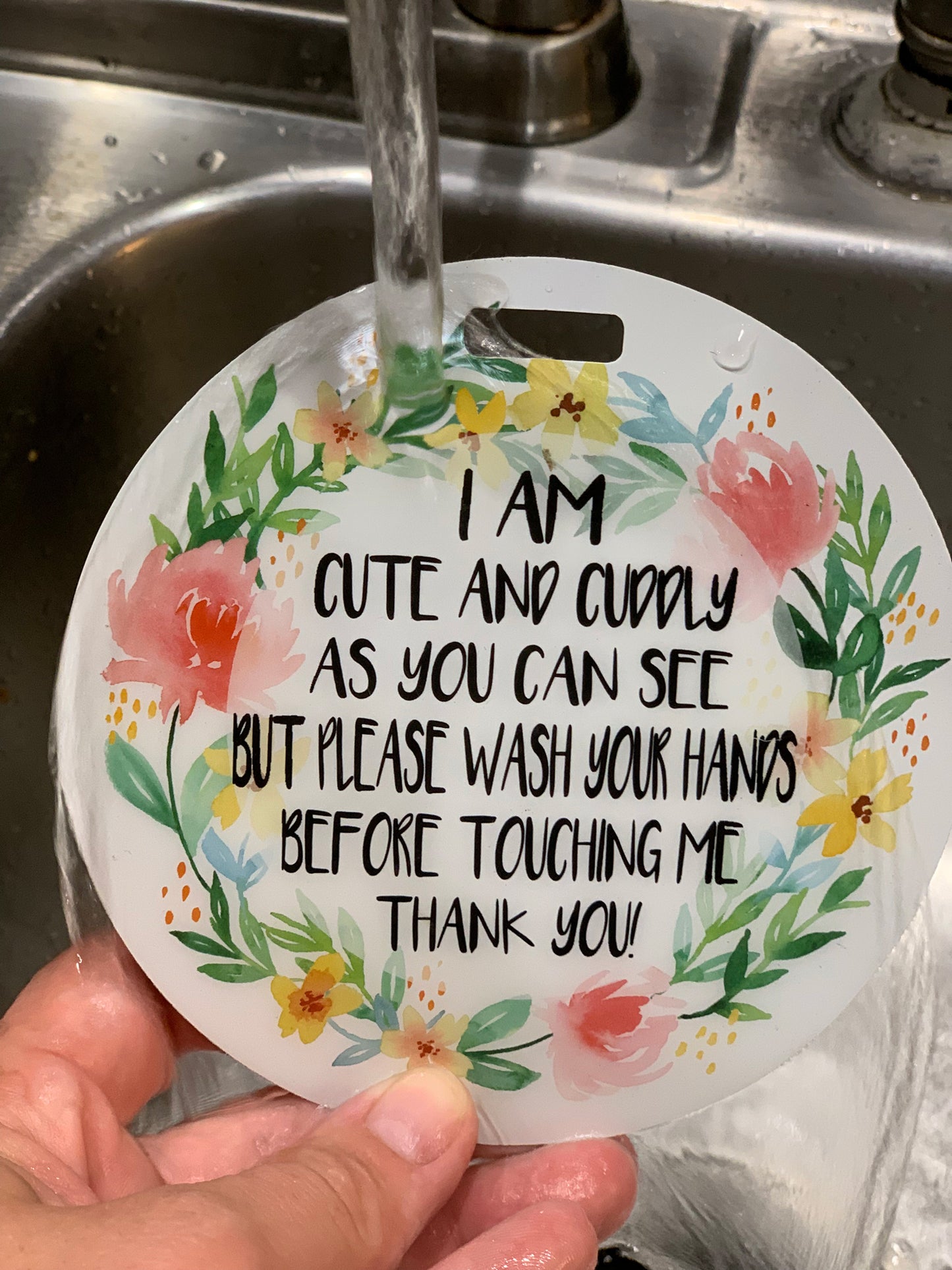 Politely remind others to admire your baby from a distance with these cute and effective no-touch signs. Perfect gift for newborn baby shower or preemie NICU baby