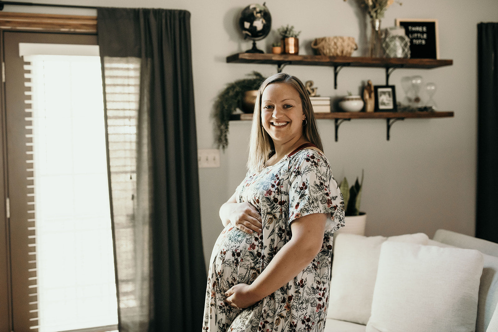 Three Little Tots Plus Size Floral Mommy Labor and Delivery Nursing Gown, fifth additional photo
