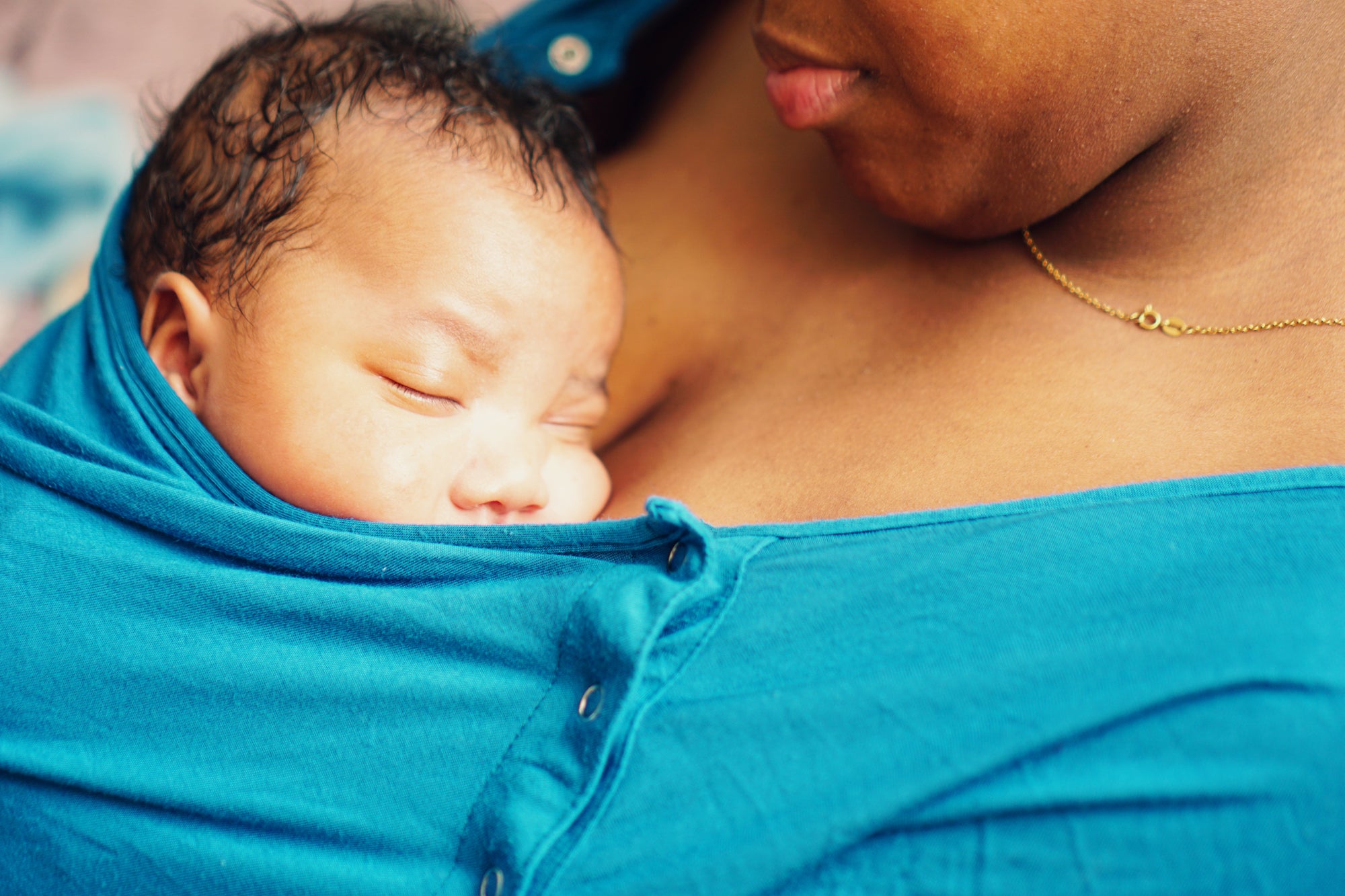 Skin-to-skin contact is one of the best practices for your baby's health and emotional connection.