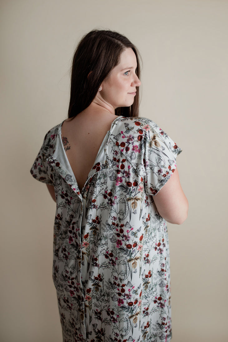 Three Little Tots Floral Mommy Labor and Delivery Nursing Hospital Gown, additional product photo