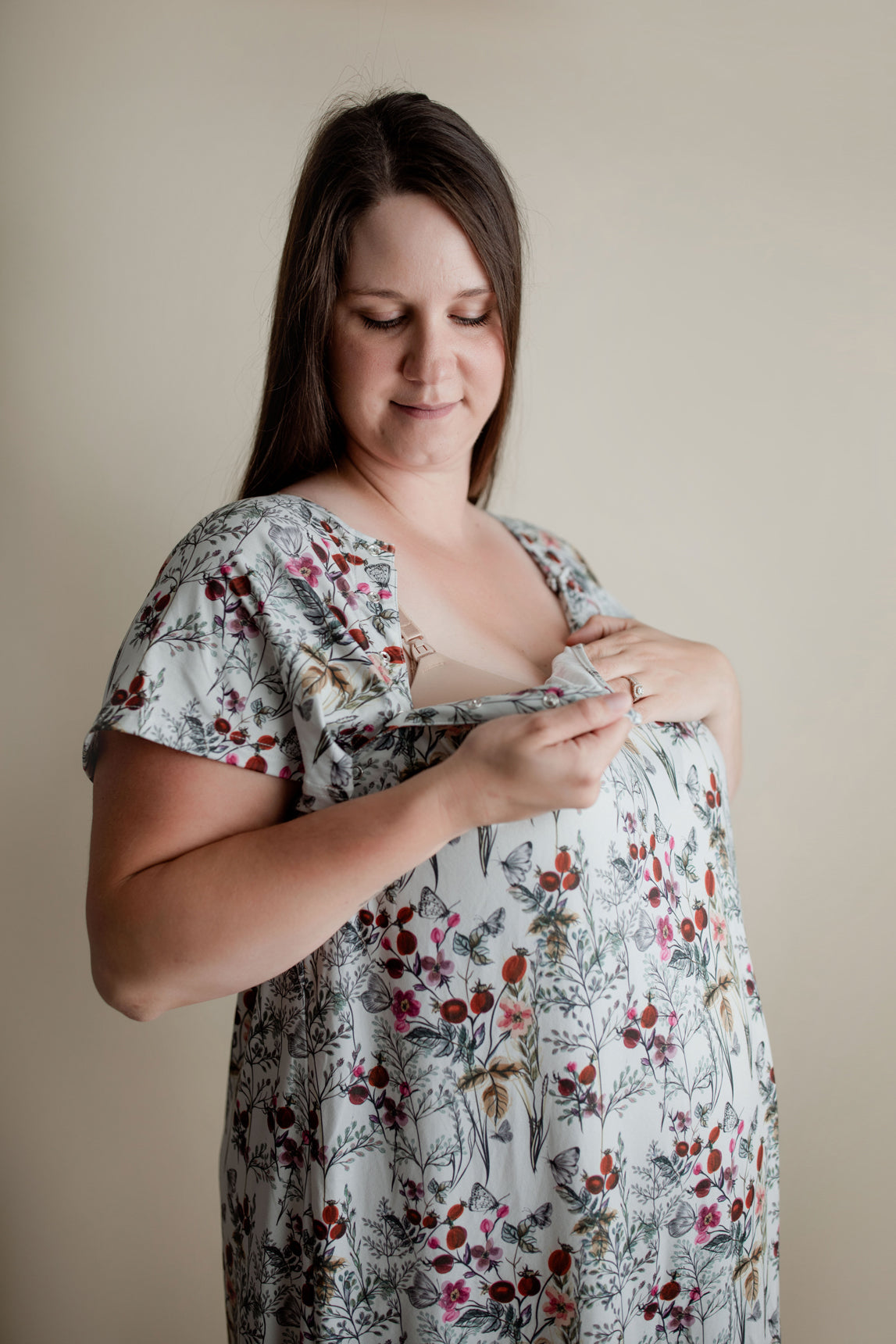 Three Little Tots Plus Size Floral Mommy Labor and Delivery Nursing Gown, additional view