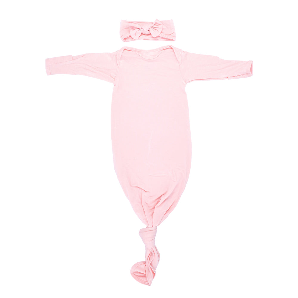 Trust in our modal knotted baby gowns, providing unparalleled comfort and ease for your newborn baby's delicate skin.