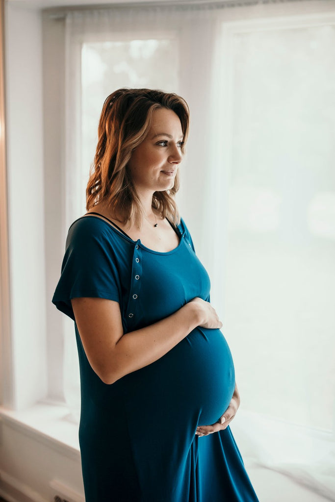 Universal Labor and Delivery Gown in Rosewood Dot – Milk & Baby