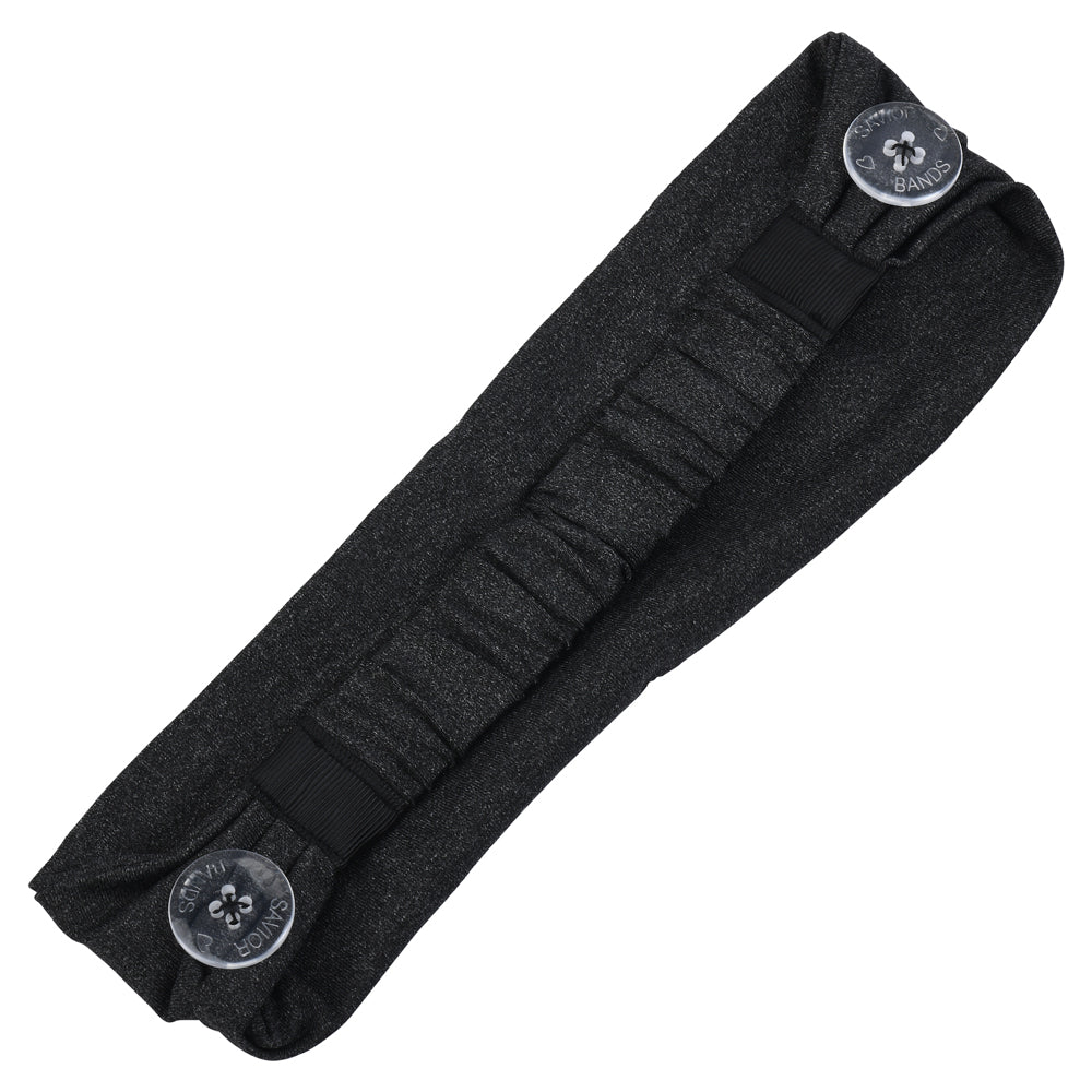Comfortable headbands with button enclosure make mask-wearing easy for nurses on long shifts.