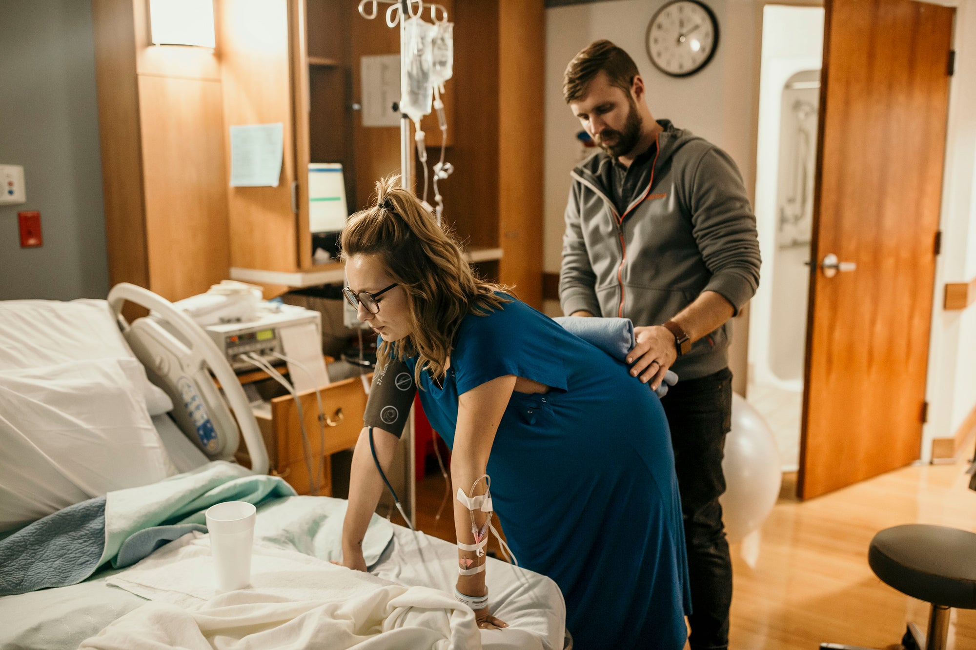 woman in labor in the hospital. what is labor like